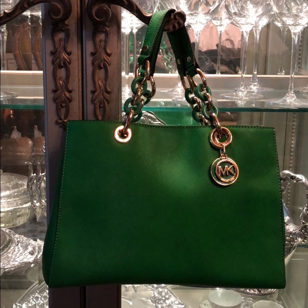 MICHAEL KORS’ handbag
